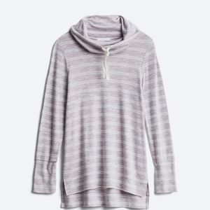 Olive and Oak Hi-Low Knit Top Cowlneck | Light purple | Soft